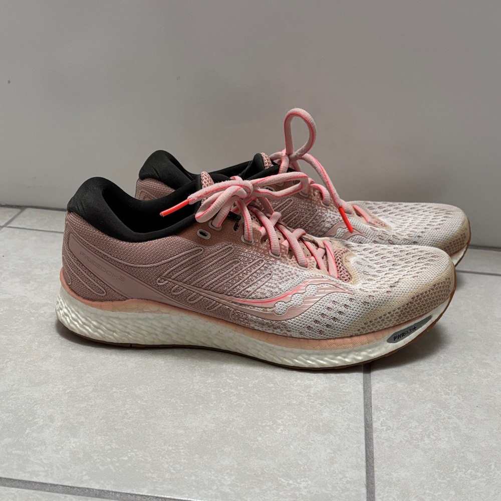 Saucony Athletic Shoes